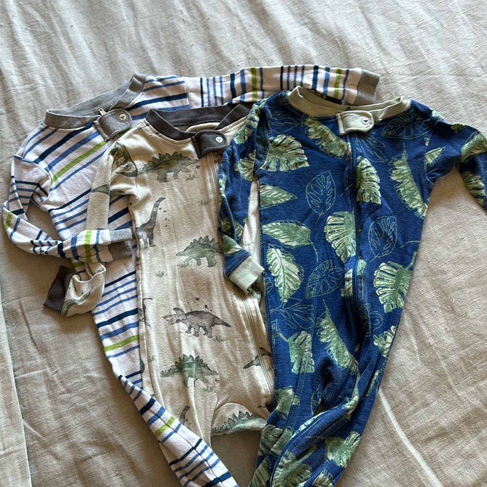 3 pairs of Burts Bees zip up footie pajamas, size 18 months
